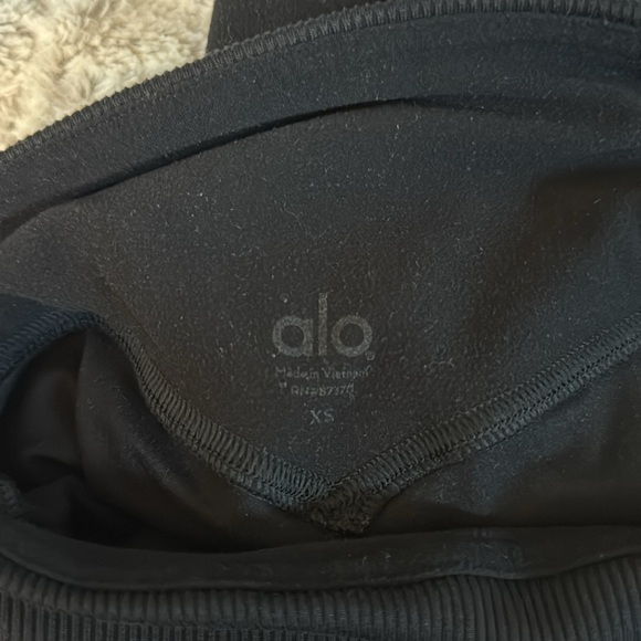 ALO Yoga | HIGH-WAIST ALOSOFT LOUNGE LEGGINGS Black | XS - Picture 3 of 3